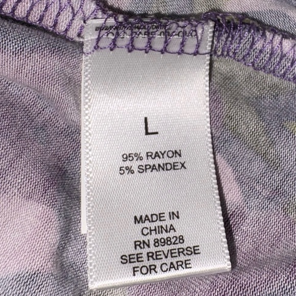 LOGO Layers Size Large Purple Tank Top with Diagonal Floral Design - Picture 3 of 13